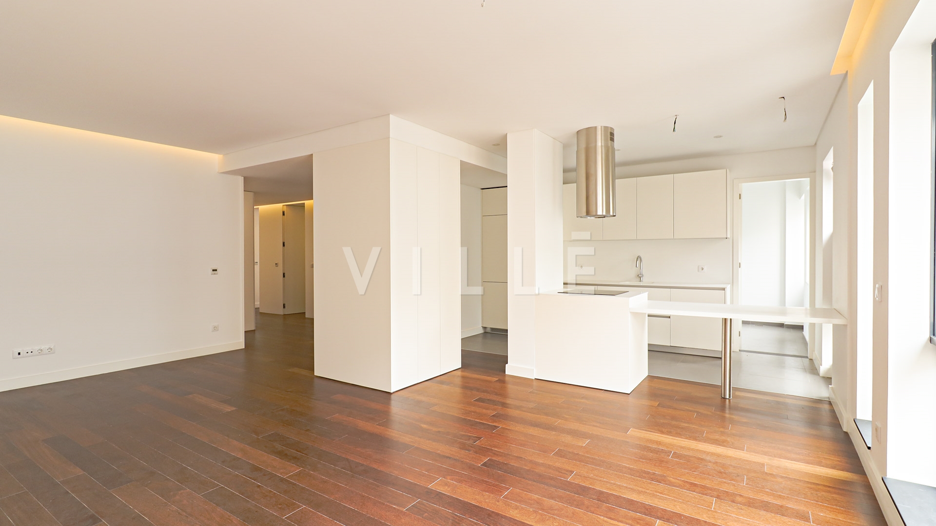 Apartamento T4 com Lugar de Garagem Junto à Rotunda da Boavista
